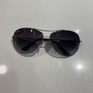 Ray-Ban Women’s Aviator Sunglasses - with case